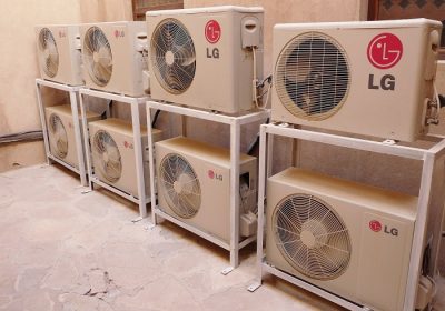 Air-Conditioner-Technician-2